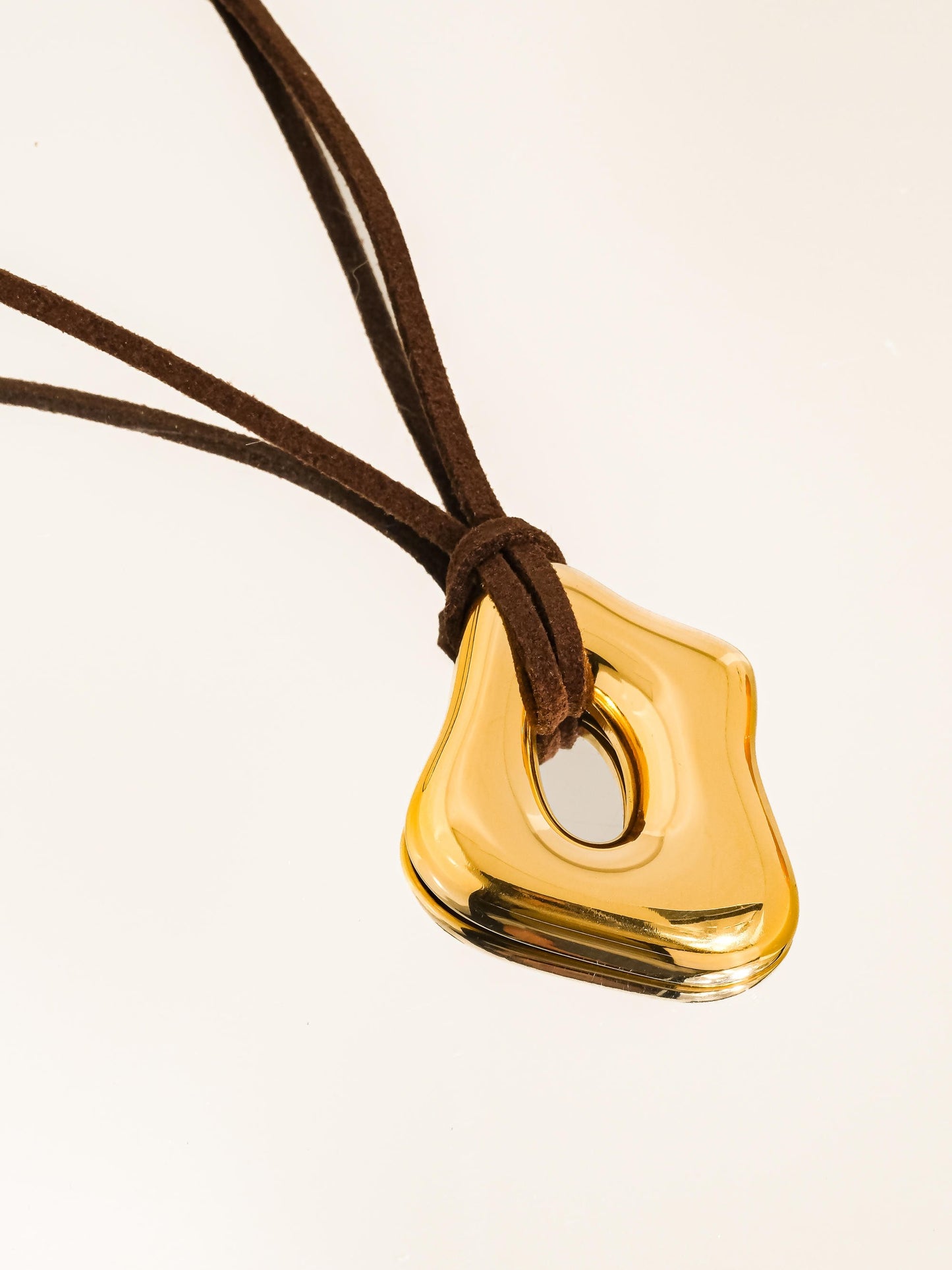 Ceylon Leather Cord Pendant Necklace