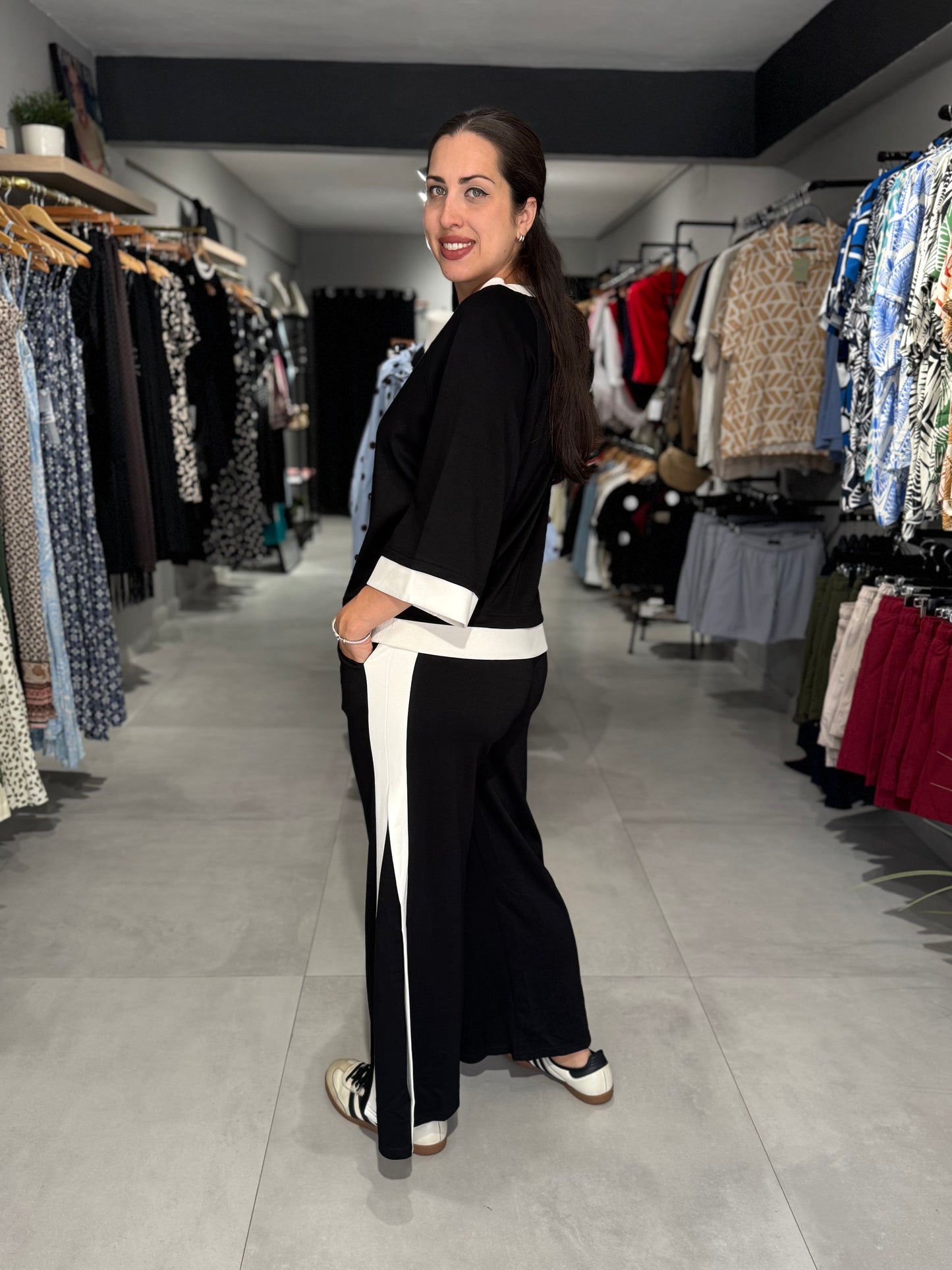 Contrast Stripe Travel Pant