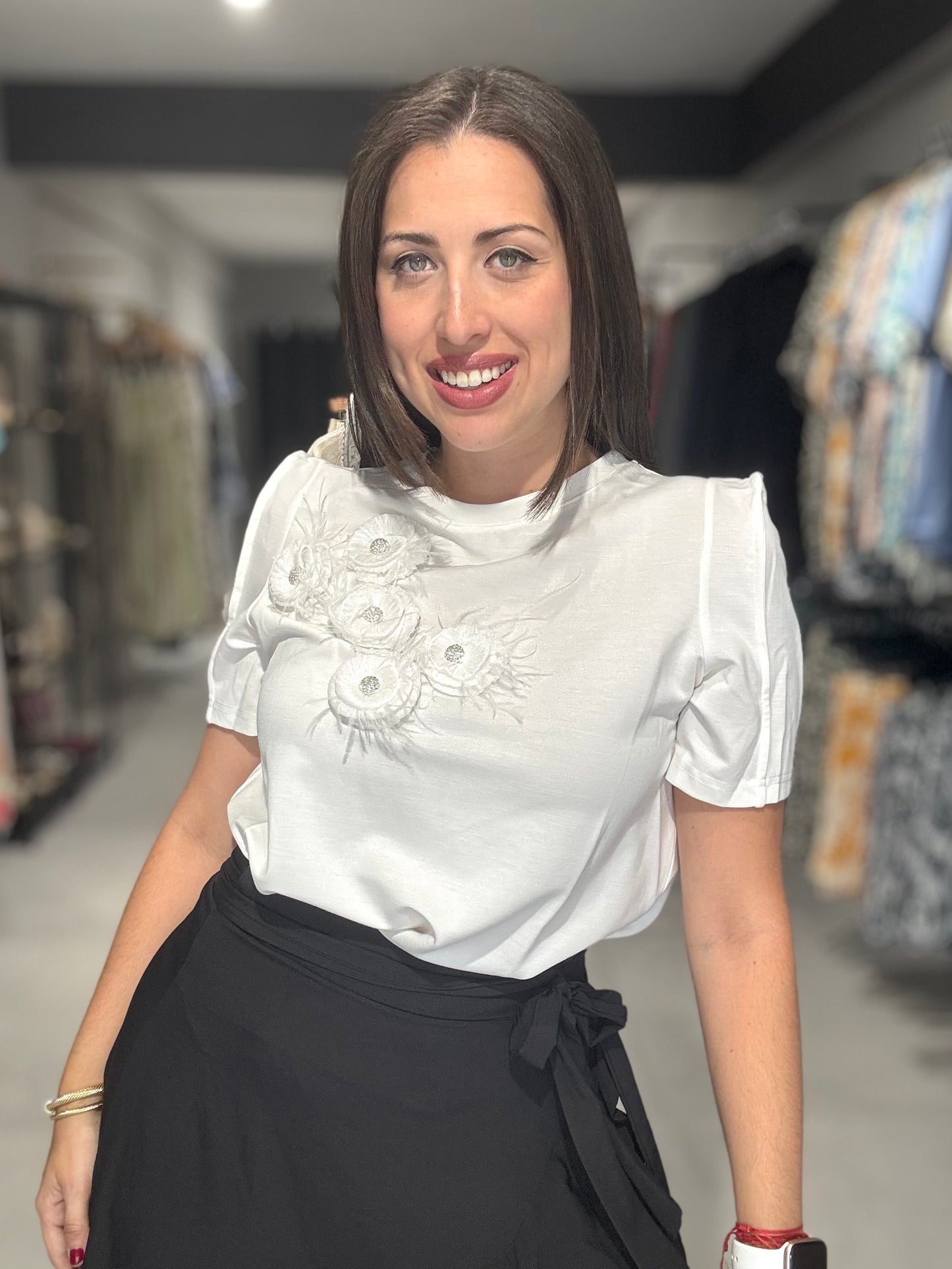 Floral Accent Tee | WHITE
