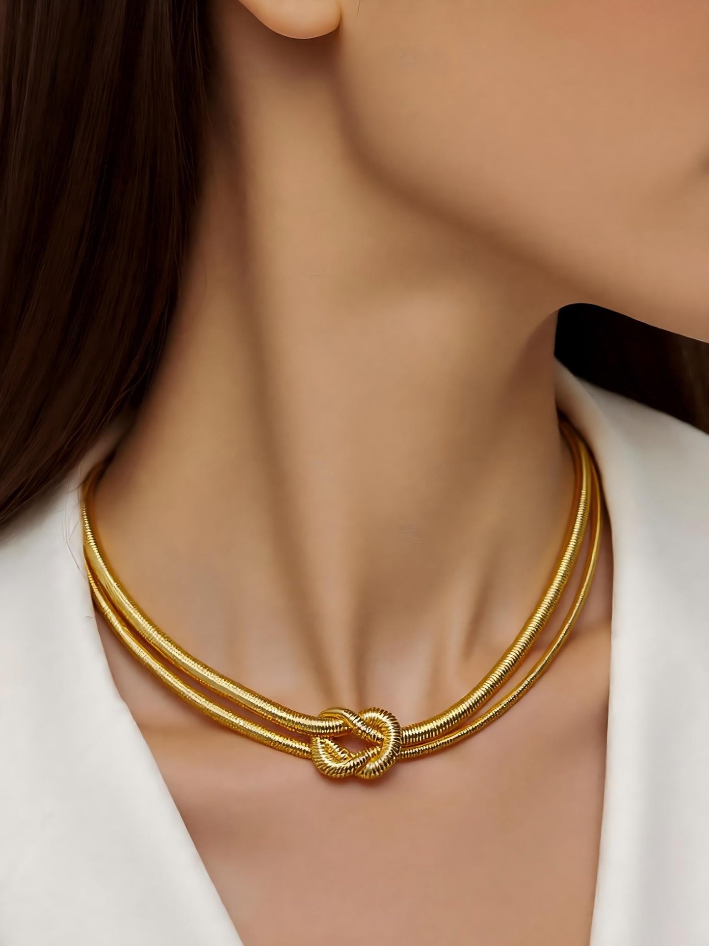 Evereign Knot Necklace