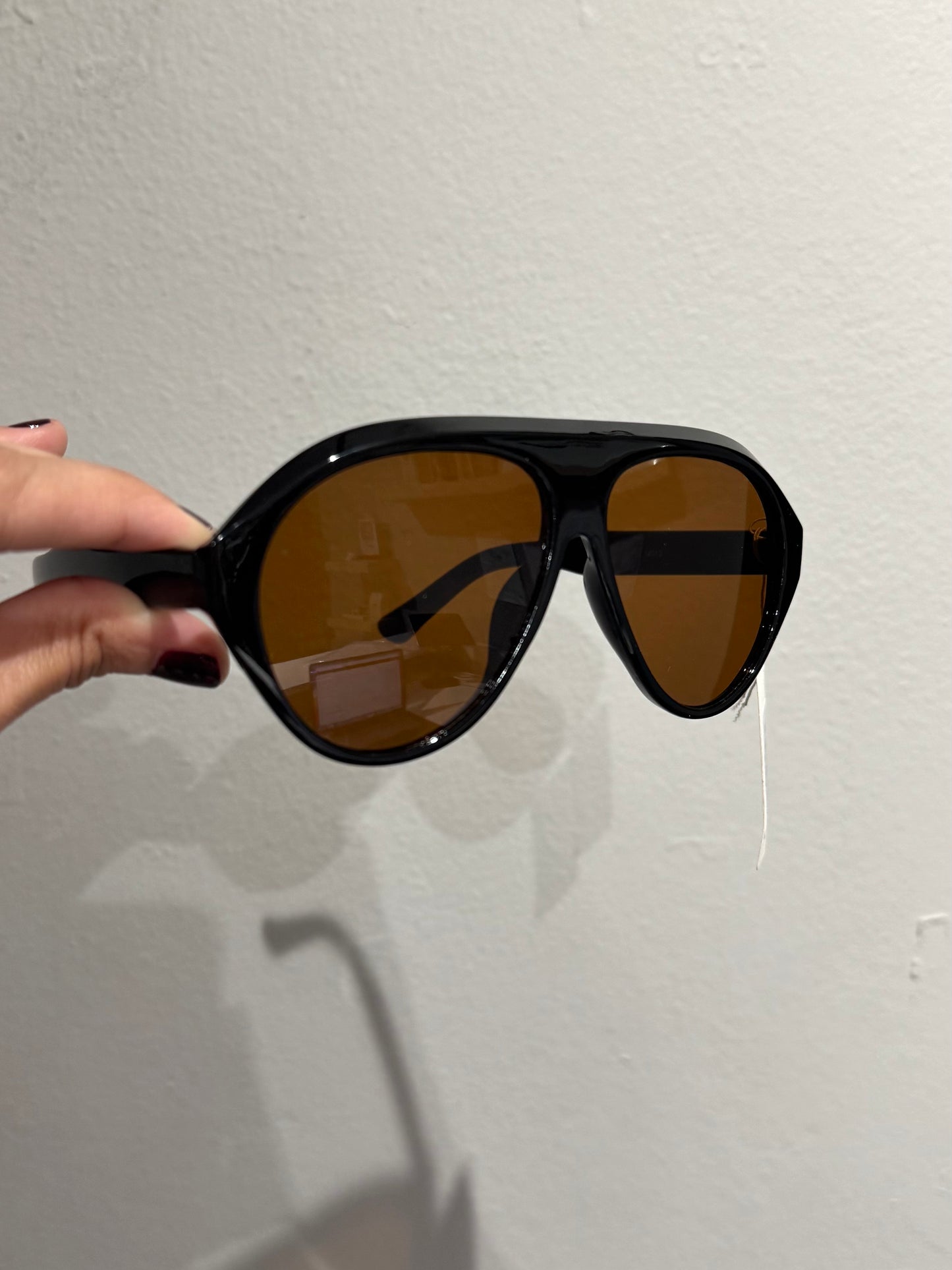 Modern Straight Round Sunglasses | VARIEDAD