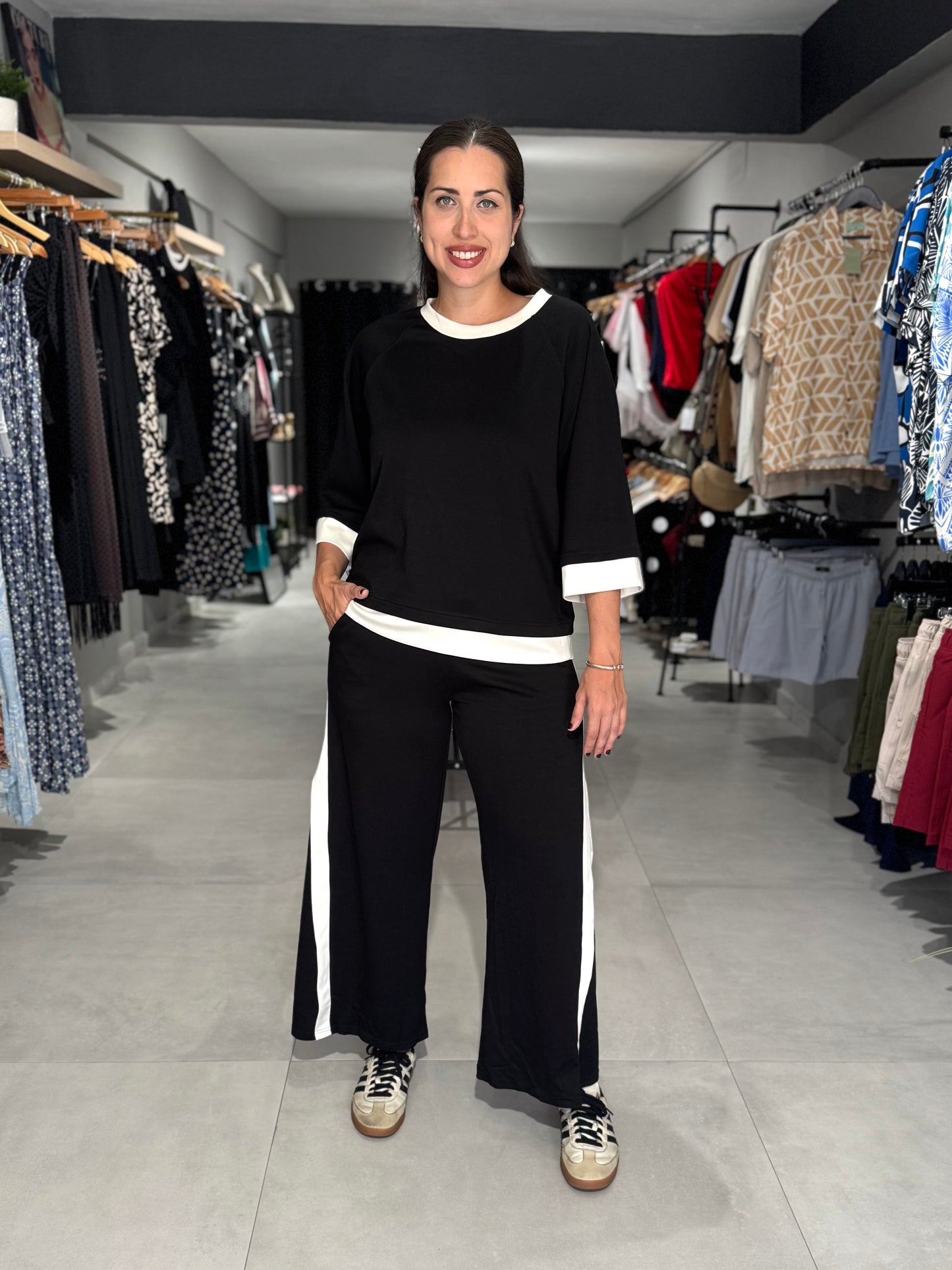 Contrast Stripe Travel Pant