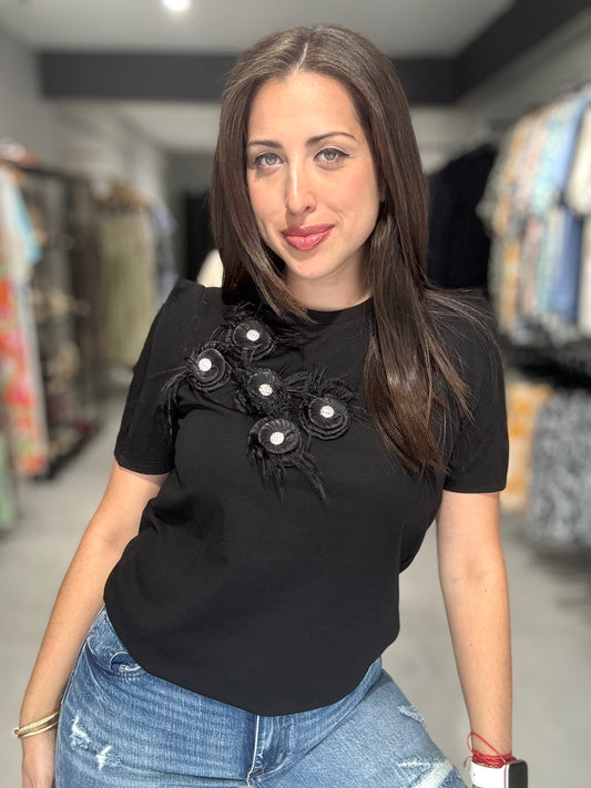 Floral Accent Tee | BLACK