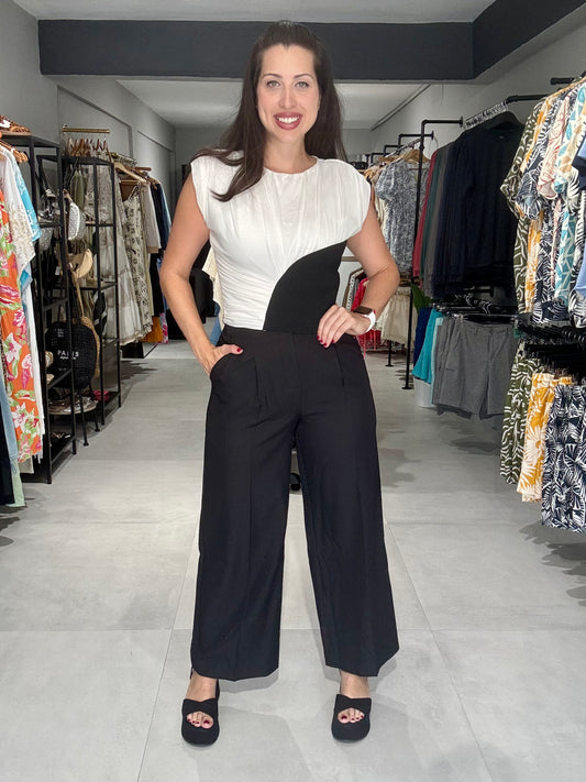 Black Pleated Trousers